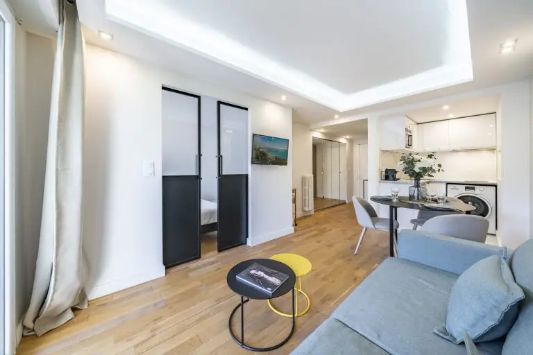 Séjour cosy 2P Cannes basse californie