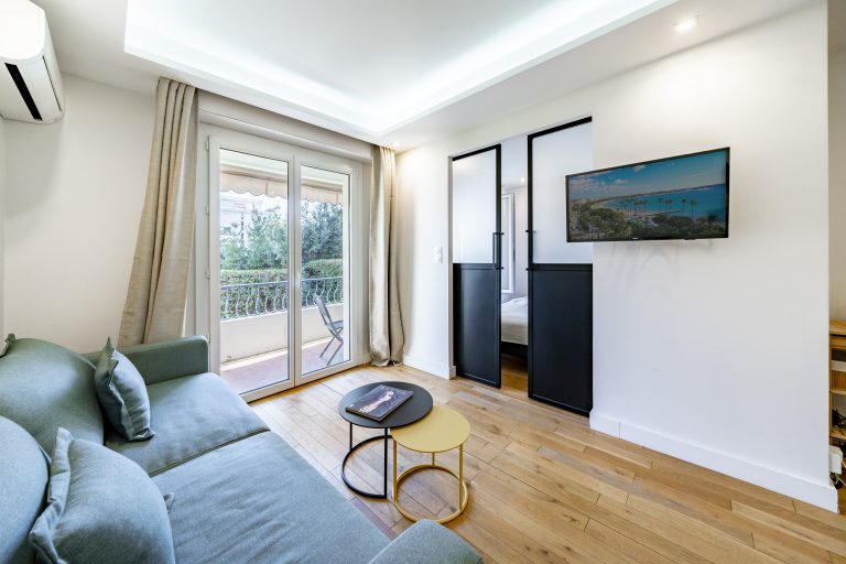 Appartement entièrement rénové ultra cosy ideal location saisonnière cannes