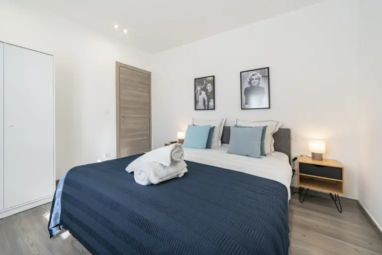 Espace nuit design hôtelier – marché premium cannois