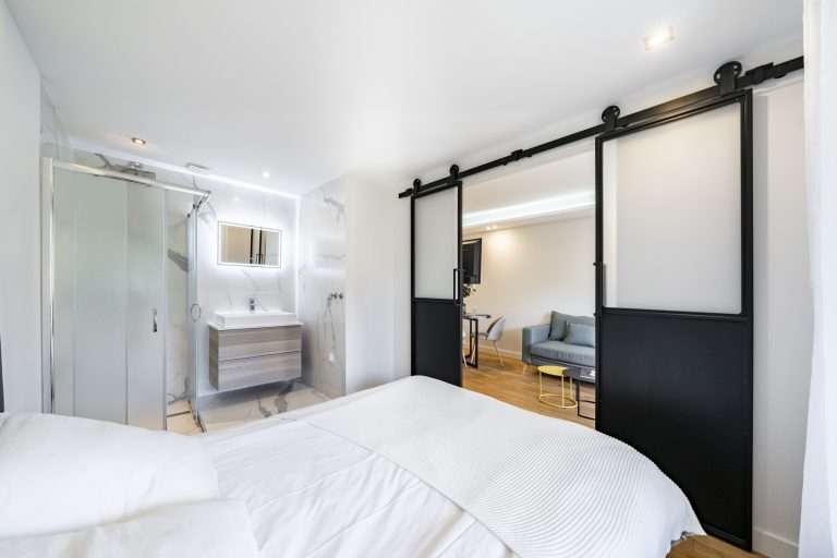 Chambre en suite optimisée idéal pour les court séjours cannes centre