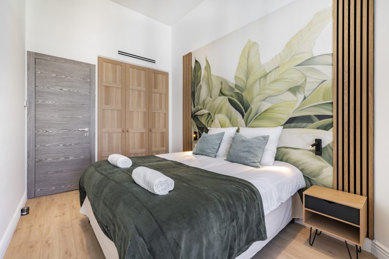 Espace nuit design hôtelier – marché premium cannois