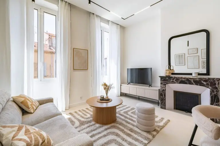 salon premium rénové et optimisé – projet marchand de biens Cannes