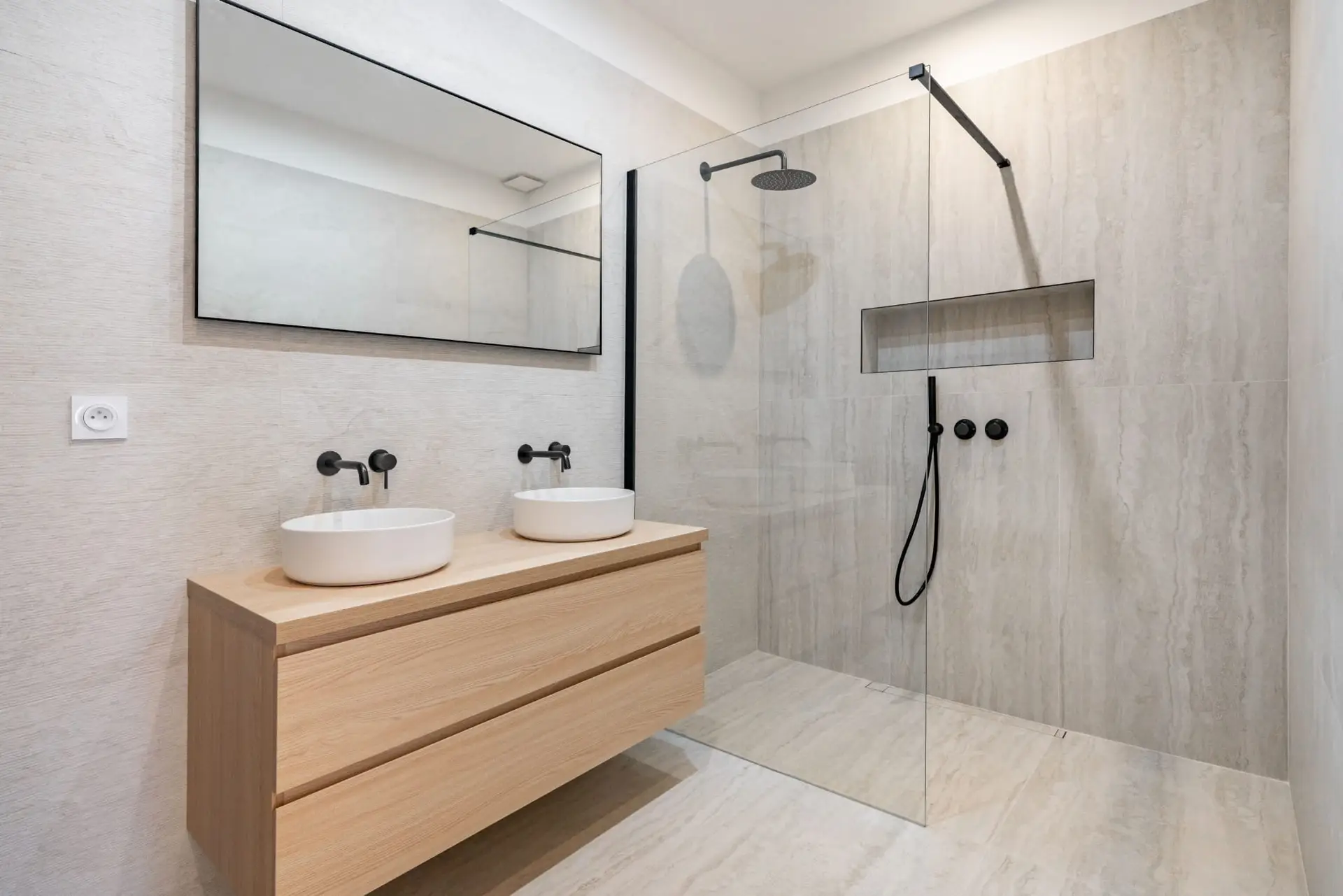 Salle de douche, second angle