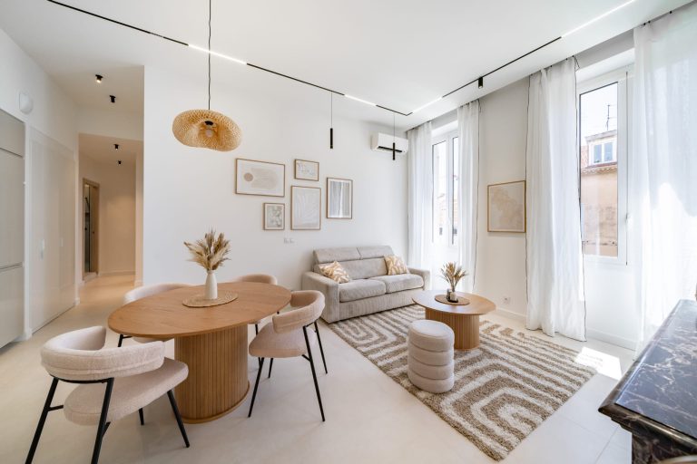 Appartement rénové secteur Banane Cannes